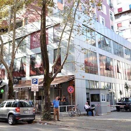 Haris Apartment Tirana No.3 ภายนอก รูปภาพ